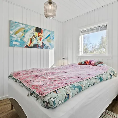 Сasa de vacaciones 2 Bedroom Stunning In